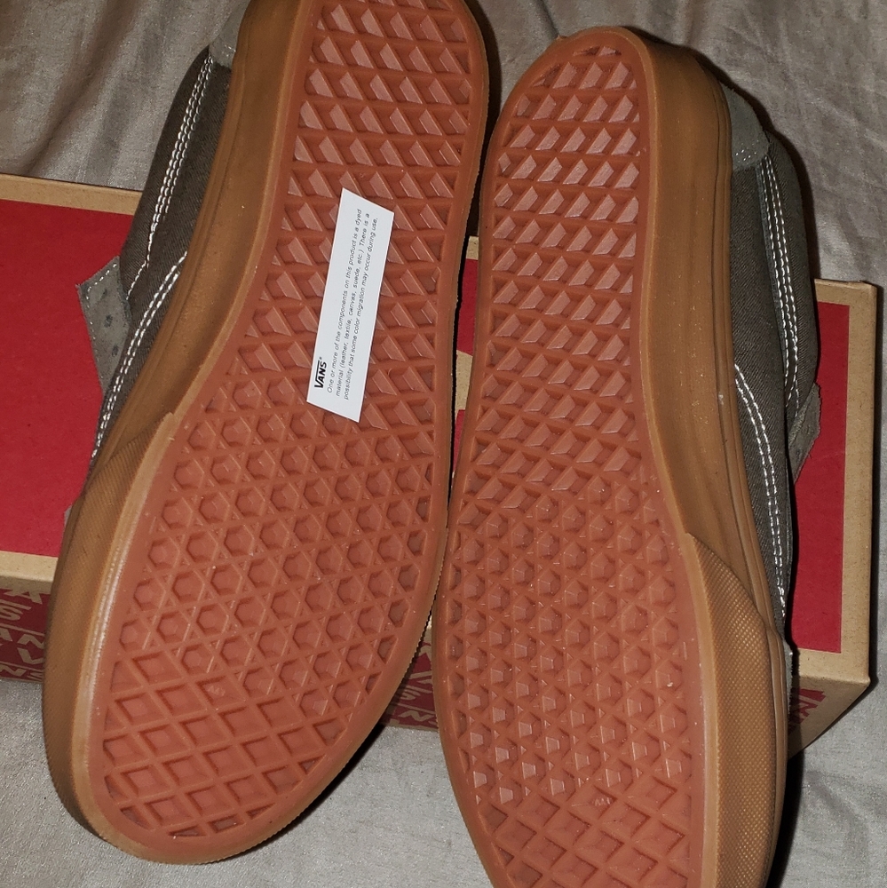 Vans - Picture 5 of 6